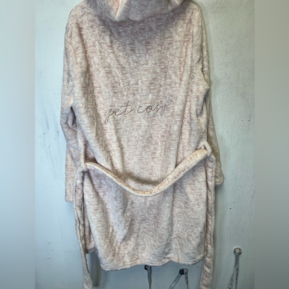 Danskin Robe